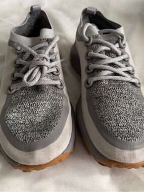 allbirds Women's Gray Knit Athletic Sneakers with Gum Soles